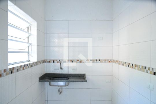 Cozinha de casa de condomínio para alugar com 2 quartos, 100m² em Bairro do Maranhão, Cotia