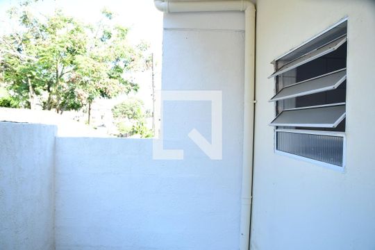 Quintal de casa de condomínio para alugar com 2 quartos, 100m² em Bairro do Maranhão, Cotia