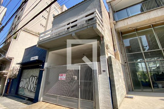 Fachada de casa à venda com 3 quartos, 292m² em Pinheiros, São Paulo