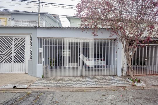 Fachada de casa à venda com 3 quartos, 165m² em Bosque da Saúde, São Paulo