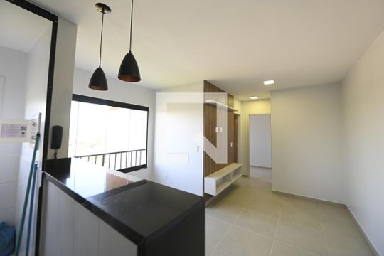 Cozinha de apartamento para alugar com 2 quartos, 54m² em Parque Oeste Industrial, Goiânia
