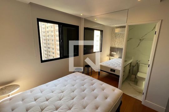 Suite  de apartamento à venda com 2 quartos, 77m² em Paraíso, São Paulo