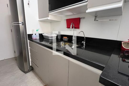 Cozinha de apartamento à venda com 2 quartos, 77m² em Paraíso, São Paulo