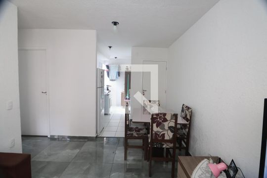 Sala de apartamento à venda com 2 quartos, 42m² em Mato Grande, Canoas