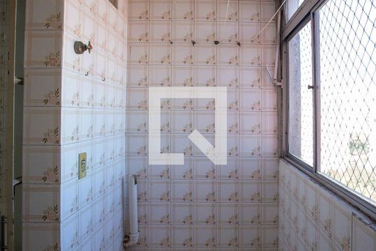 Área de Serviço de apartamento à venda com 3 quartos, 68m² em Jardim Prudência, Diadema