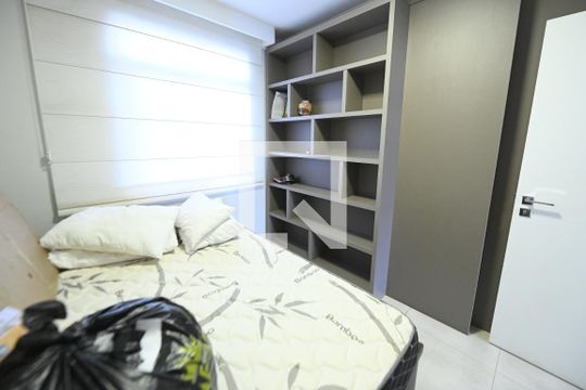 Quarto 2 de apartamento para alugar com 3 quartos, 105m² em Cidade Jardim, Goiânia