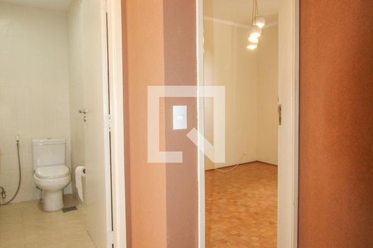 Corredor de apartamento para alugar com 2 quartos, 69m² em Vila Itapura, Campinas