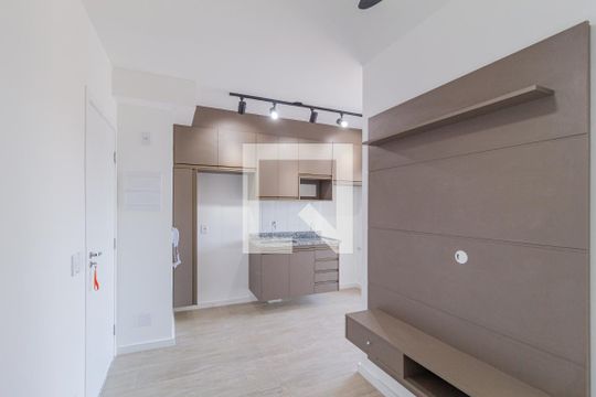 Apartamento para alugar com 1 quarto, 30m² em Km 18, Osasco