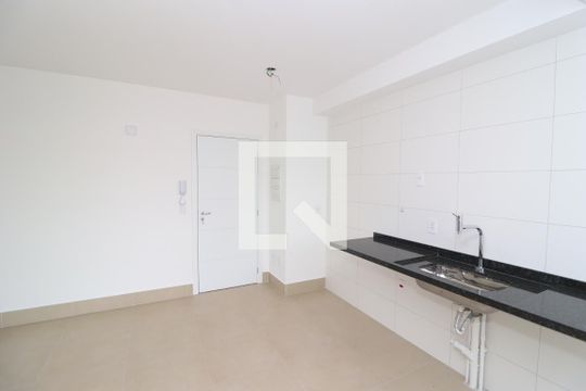 Sala/Cozinha de apartamento à venda com 2 quartos, 67m² em Vila Azevedo, São Paulo