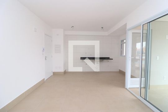 Apartamento à venda com 2 quartos, 67m² em Vila Azevedo, São Paulo