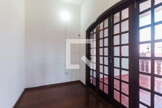Quarto 1 de casa para alugar com 15 quartos, 551m² em Vila Natal, Mogi das Cruzes