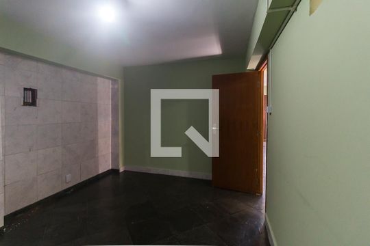 Quarto 13 de casa para alugar com 15 quartos, 551m² em Vila Natal, Mogi das Cruzes