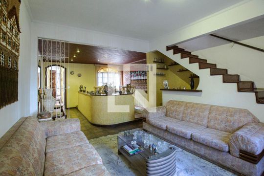 Casa à venda com 3 quartos, 400m² em Vila Anglo Brasileira, São Paulo