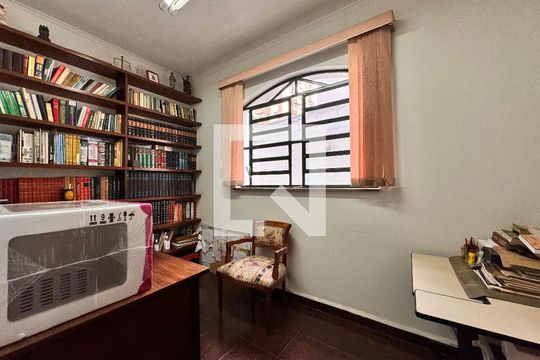 Escritório de casa à venda com 3 quartos, 450m² em Parque Bandeirante, Santo André