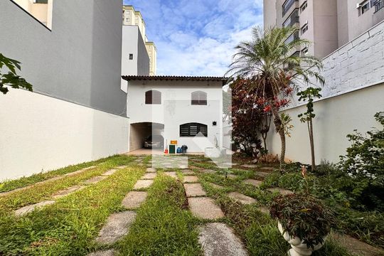 Quintal de casa à venda com 3 quartos, 450m² em Parque Bandeirante, Santo André