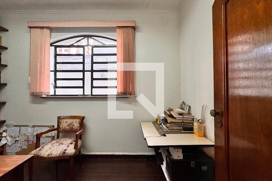 Escritório de casa à venda com 3 quartos, 450m² em Parque Bandeirante, Santo André
