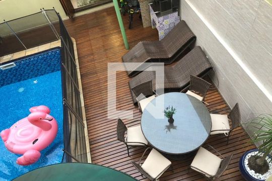 Casa à venda com 4 quartos, 259m² em Vila Mariana, São Paulo