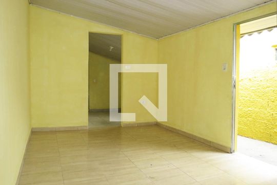 Sala de casa para alugar com 2 quartos, 75m² em Vila Bonilha, São Paulo