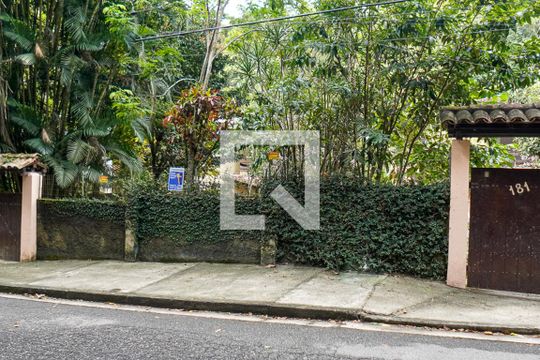 Plaquinha Quinto Andar - de casa à venda com 3 quartos, 600m² em Vila Progresso, Niterói