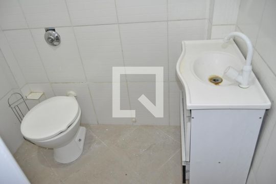 Banheiro de apartamento à venda com 2 quartos, 49m² em Cachambi, Rio de Janeiro