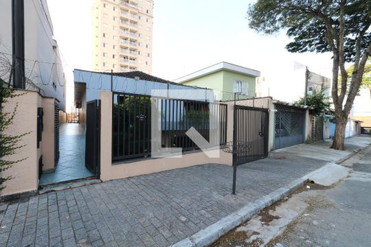 Fachada de casa à venda com 4 quartos, 452m² em Vila Alzira, Santo André