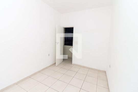 Quarto 2 de casa para alugar com 3 quartos, 94m² em Marechal Hermes, Rio de Janeiro