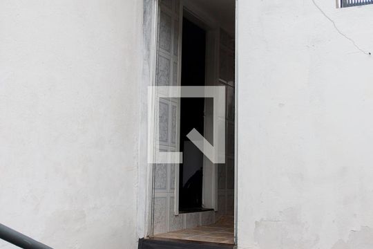 Área comum de casa para alugar com 1 quarto, 25m² em Jardim Roberto, Osasco