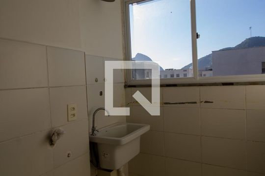 Cozinha e Área de Serviço de apartamento à venda com 2 quartos, 44m² em Vargem Pequena, Rio de Janeiro