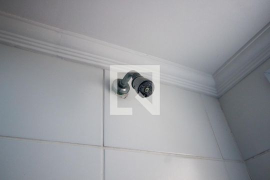 Banheiro de apartamento para alugar com 2 quartos, 40m² em Vila Pirajussara, São Paulo