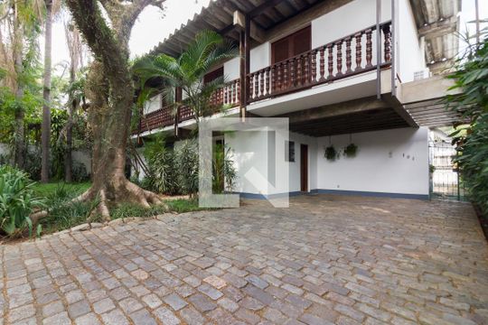 Hall de entrada de casa à venda com 5 quartos, 387m² em Alto de Pinheiros, São Paulo