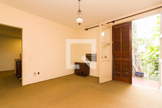 Suíte 1 de casa à venda com 5 quartos, 387m² em Alto de Pinheiros, São Paulo