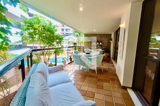 Varanda  de apartamento à venda com 3 quartos, 260m² em Lagoa, Rio de Janeiro