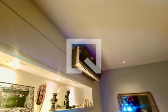 Suíte de apartamento à venda com 3 quartos, 260m² em Lagoa, Rio de Janeiro