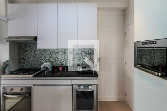 Cozinha de apartamento à venda com 2 quartos, 96m² em Jardim Independência, São Paulo