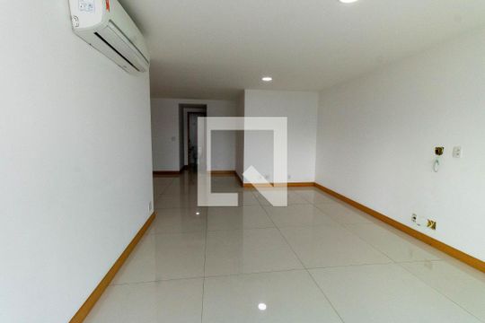 Sala de apartamento à venda com 4 quartos, 220m² em Icaraí, Niterói