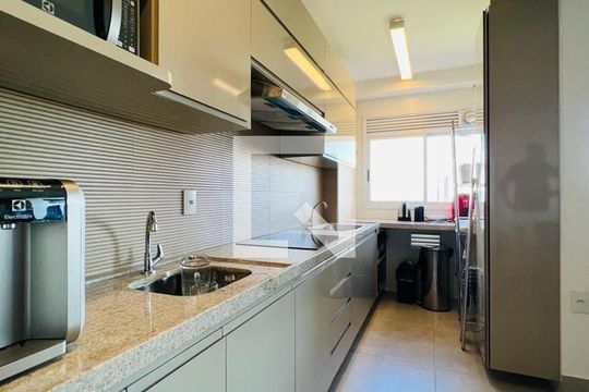 Cozinha de apartamento à venda com 1 quarto, 82m² em Vila da Serra, Nova Lima