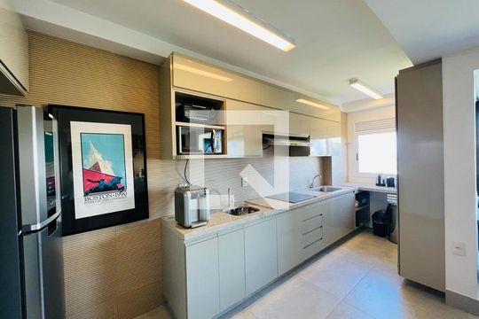 Cozinha de apartamento à venda com 1 quarto, 82m² em Vila da Serra, Nova Lima