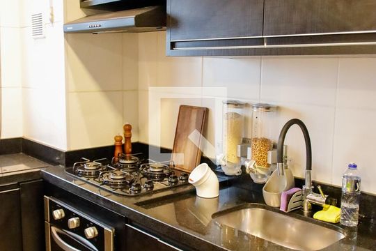 Cozinha de apartamento à venda com 1 quarto, 35m² em Presidente Altino, Osasco