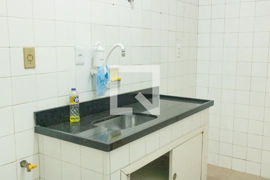 Cozinha de apartamento para alugar com 1 quarto, 63m² em Tijuca, Rio de Janeiro