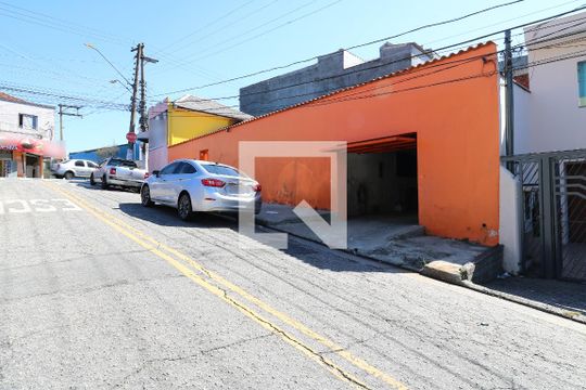 Fachada de casa à venda com 3 quartos, 300m² em Vila Alto de Santo Andre, Santo André