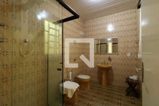 Banheiro de casa à venda com 3 quartos, 300m² em Vila Alto de Santo Andre, Santo André