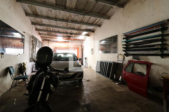 Garagem de casa à venda com 3 quartos, 300m² em Vila Alto de Santo Andre, Santo André