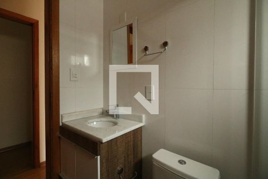 Banheiro da Suíte 2 de casa para alugar com 3 quartos, 280m² em Vila Santa Teresa, Santo André