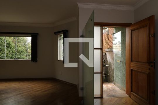 Casa para alugar com 3 quartos, 280m² em Vila Santa Teresa, Santo André