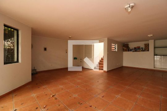 Garagem de casa para alugar com 3 quartos, 280m² em Vila Santa Teresa, Santo André
