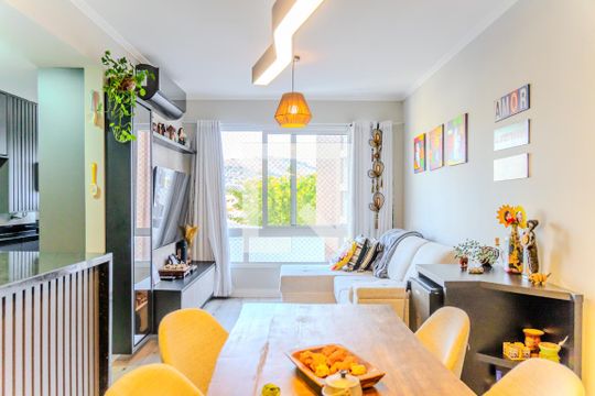 Apartamento à venda com 3 quartos, 76m² em Partenon, Porto Alegre