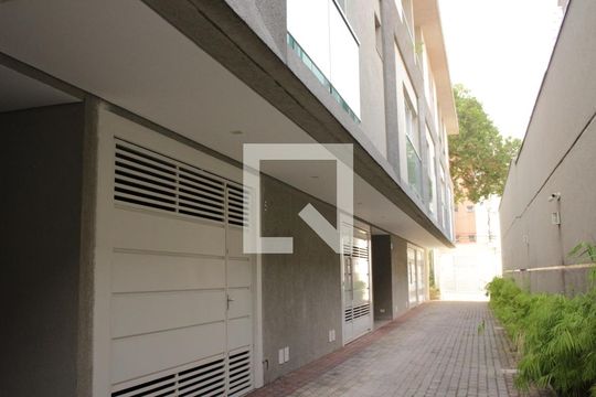 Área comum de casa de condomínio à venda com 2 quartos, 130m² em Vila Canero, São Paulo