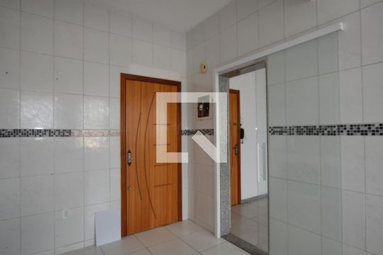 Cozinha de apartamento para alugar com 2 quartos, 45m² em Madureira, Rio de Janeiro