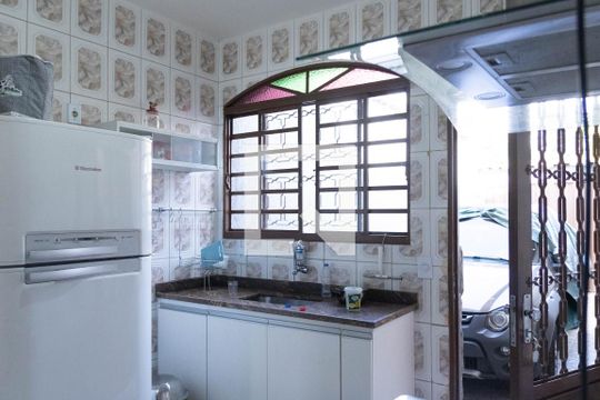 Cozinha de casa à venda com 4 quartos, 435m² em Betânia, Belo Horizonte