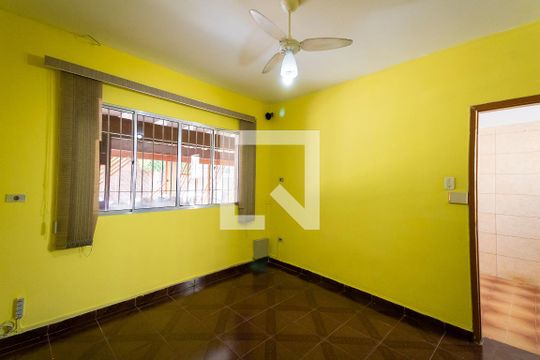 Sala de casa para alugar com 4 quartos, 335m² em Cidade São Mateus, São Paulo